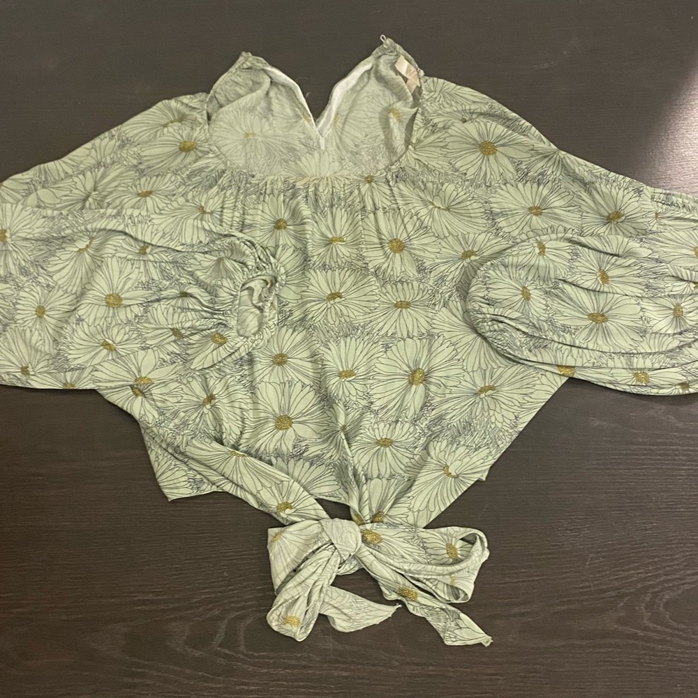 Womens Wayf,  soft green floral print blouse, size medium